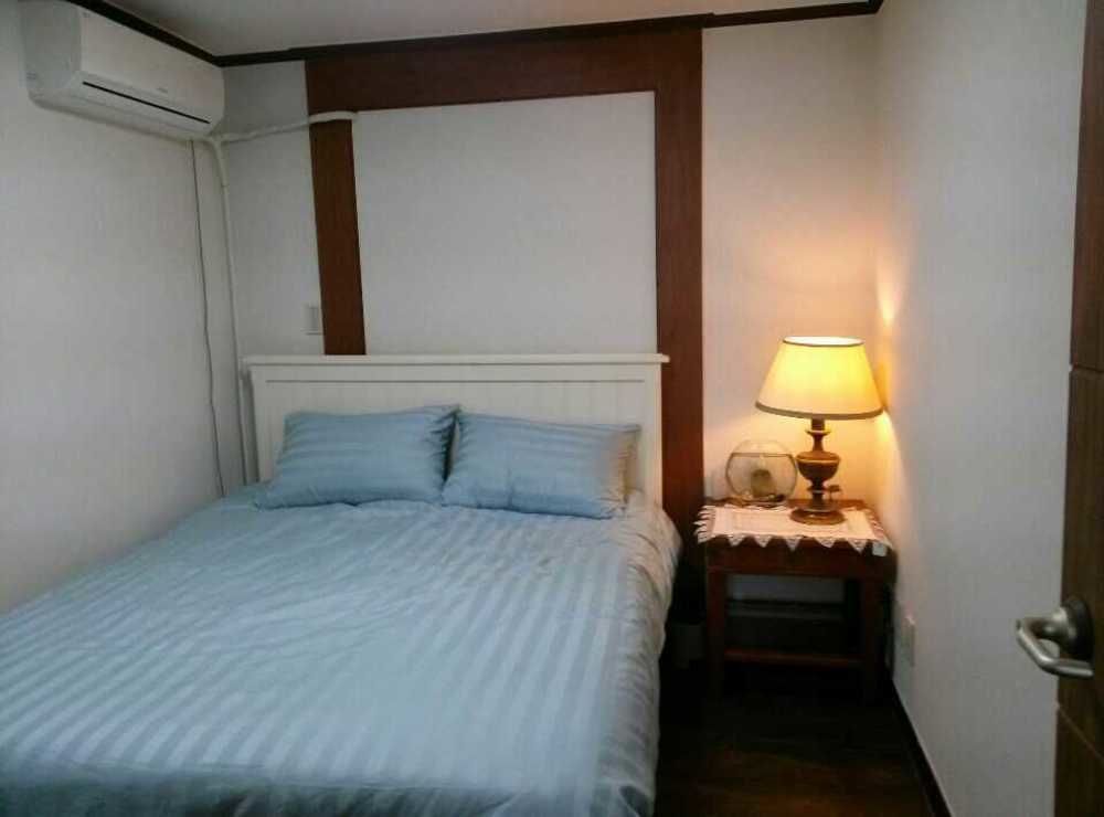 K Star Road Guesthouse - Hostel Seul Esterno foto