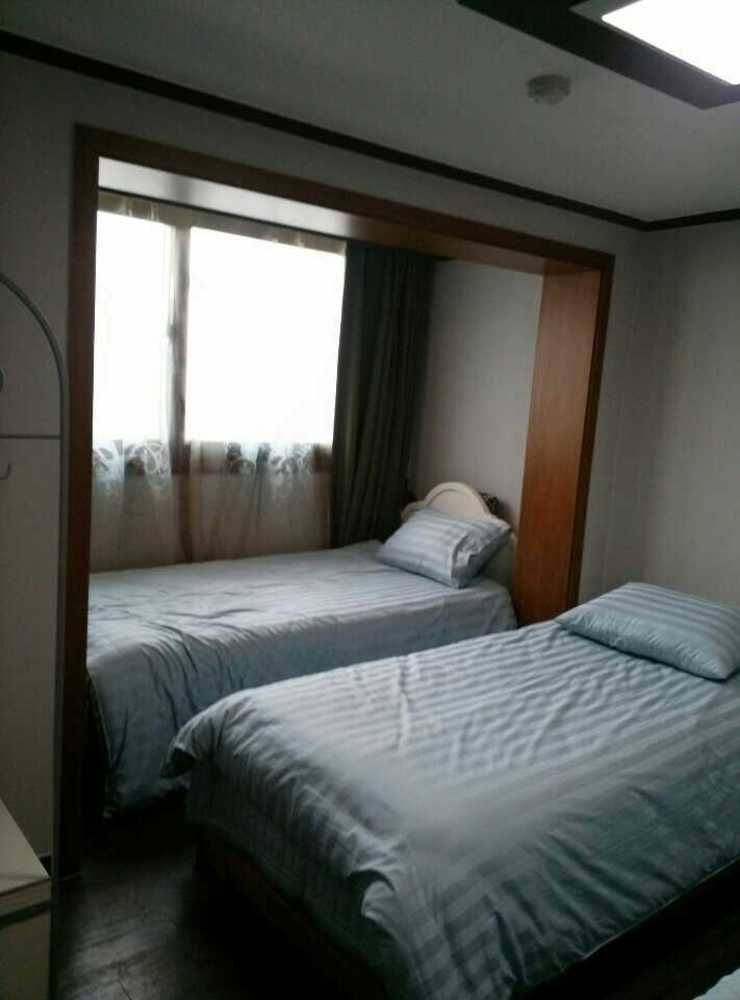 K Star Road Guesthouse - Hostel Seul Esterno foto